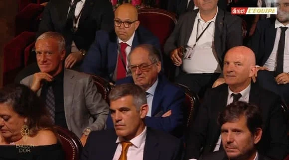 九游体育官网-德罗巴遭遇十五连败，法国队教练面临压力！-九游体育官网