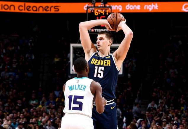 九游体育-字母哥遭遇三持续失利，塞尔维亚队教练压力巨大！-九游体育